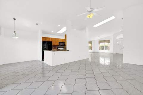 8799 Sonoma Lake Boulevard, Boca Raton FL - photo 13 of 32