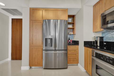 2831 N Ocean Boulevard #1006N, Fort Lauderdale FL - photo 23 of 40