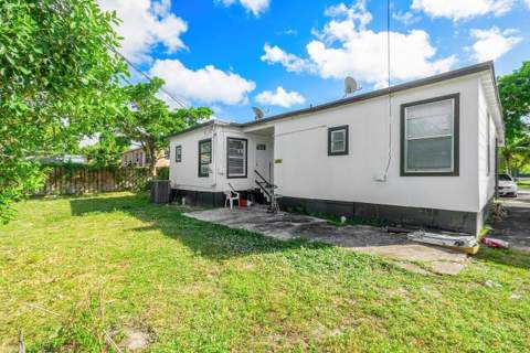 921 43rd Street, West Palm Beach FL - photo 19 of 23