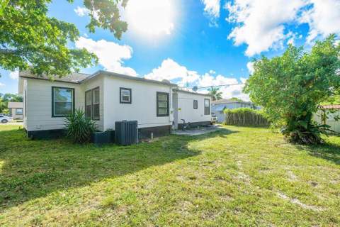 921 43rd Street, West Palm Beach FL - photo 20 of 23