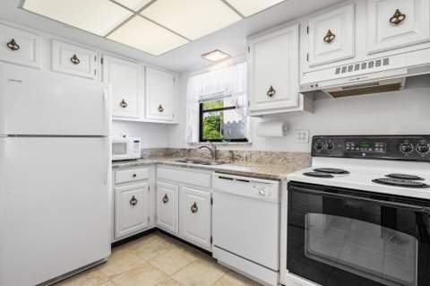 4085 Kittiwake Court #Kittiwake, Boynton Beach FL - photo 7 of 45