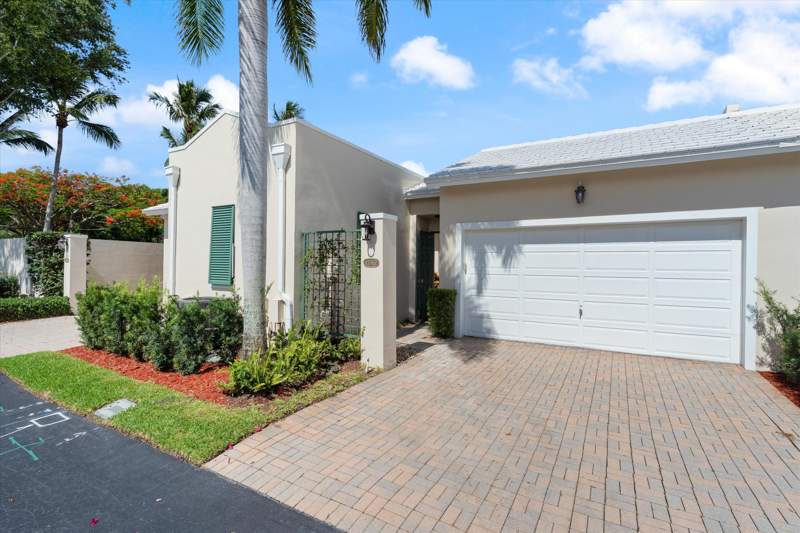 2 bedroom Villa at 17167 Bermuda Village Drive #17167, Greens At Boca Golf And Tennis Club Palm Aire East, Boca Raton — photo 2