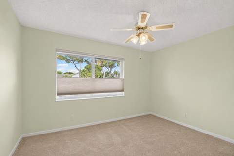 3186 Via Poinciana #114, Lake Worth FL - photo 12 of 55