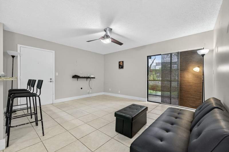 2 bedroom Condominium at 9441 W McNab Road #111, Tamarac Gardens Condominium No 9, Tamarac — photo 5