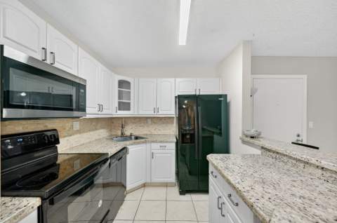 9441 W McNab Road #111, Tamarac FL - photo 10 of 27