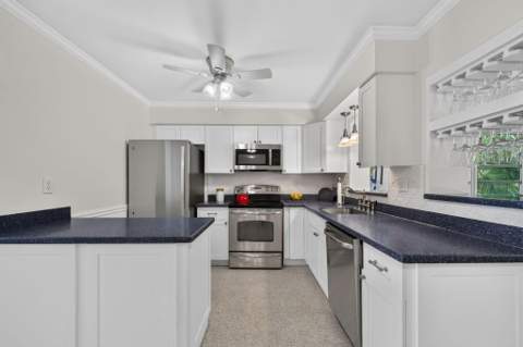 4711 NE 18th Terrace, Fort Lauderdale FL - photo 12 of 55
