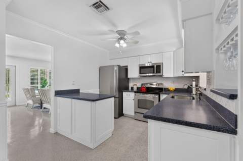 4711 NE 18th Terrace, Fort Lauderdale FL - photo 13 of 55