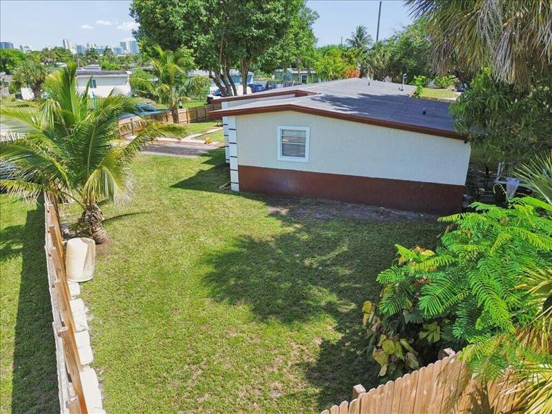 4 bedroom Single Family Residence at 1313 NW 13th Court, Lauderdale Manors Add Rev Plat, Fort Lauderdale — photo 3
