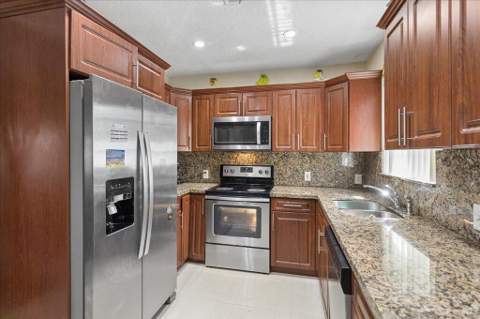 1313 NW 13th Court, Fort Lauderdale FL - photo 14 of 15