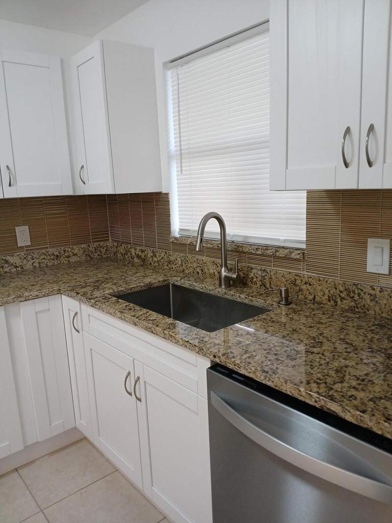 1 bedroom Condominium at 4760 Lucerne Lakes Boulevard #405, Sunrise Of Palm Beach Condo 1,2,3,4, 14 And 17, Lake Worth — photo 4