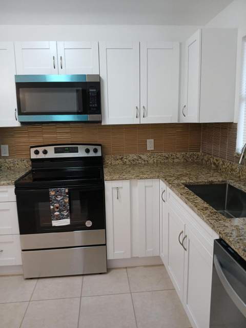 4760 Lucerne Lakes Boulevard #405, Lake Worth FL - photo 8 of 22