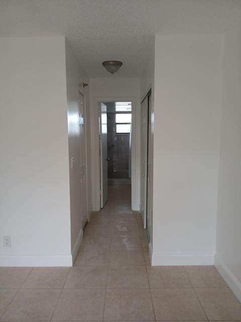 4760 Lucerne Lakes Boulevard #405, Lake Worth FL - photo 17 of 22