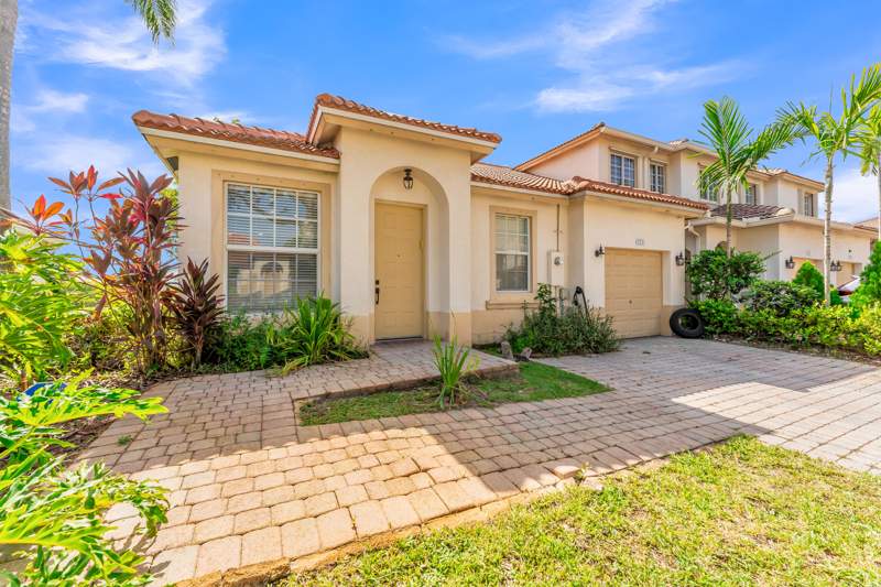 3 bedroom Townhouse at 1723 NW 78th Way #1723, Walnut Creek, Pembroke Pines — photo 5