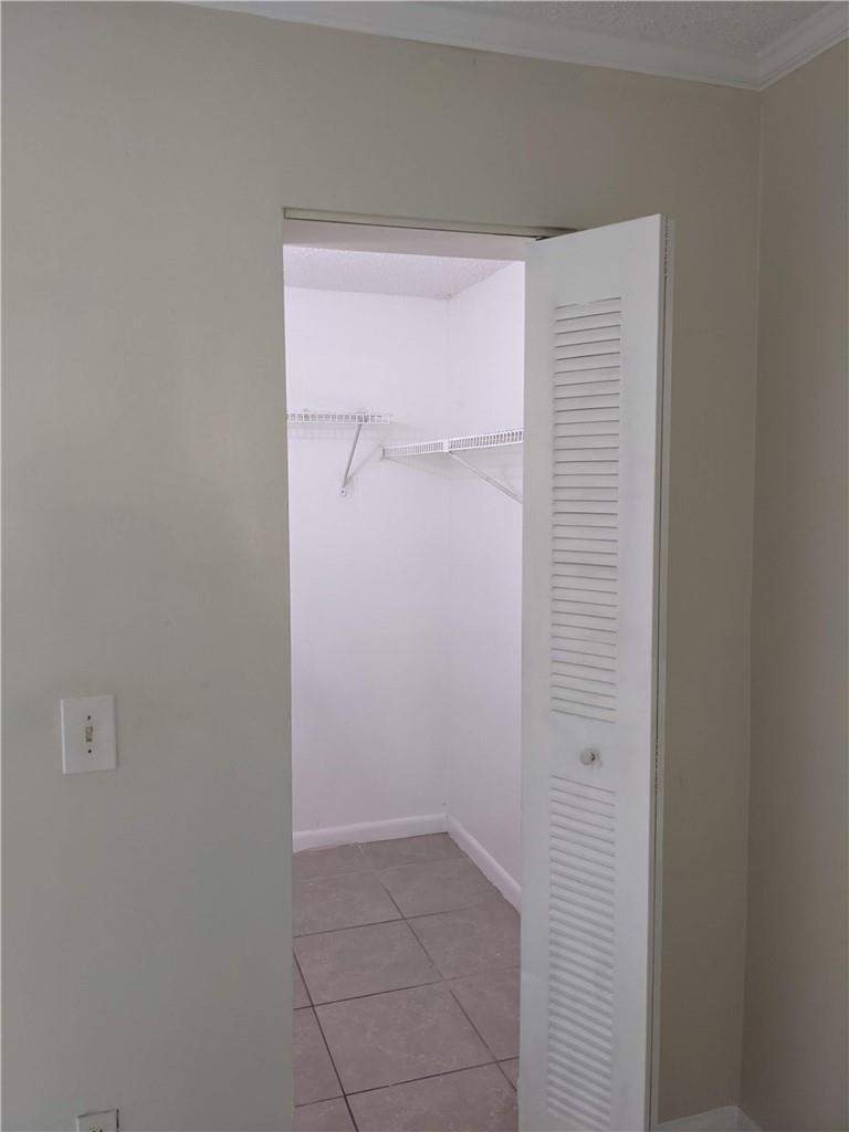 2 bedroom Condominium at 401 Meadows Circle, Meadows On The Green Condo, Boynton Beach — photo 4