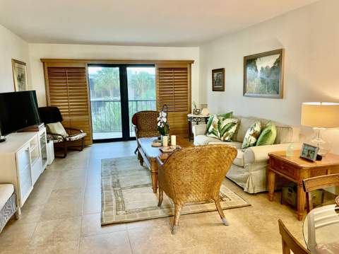3605 S Ocean Boulevard #311, South Palm Beach FL - photo 6 of 28