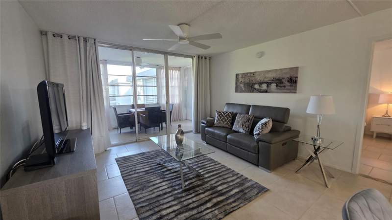 1 bedroom Condominium at 4851 NW 26th Court #437, Cypress Chase Condo No 4, Lauderdale Lakes — photo 5