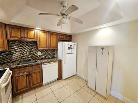 4172 Inverrary Drive #410, Lauderhill FL - photo 8 of 24