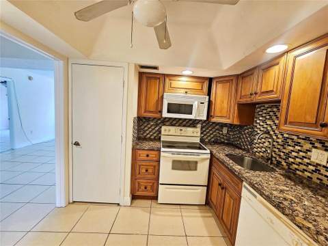 4172 Inverrary Drive #410, Lauderhill FL - photo 9 of 24