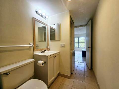 4172 Inverrary Drive #410, Lauderhill FL - photo 19 of 24