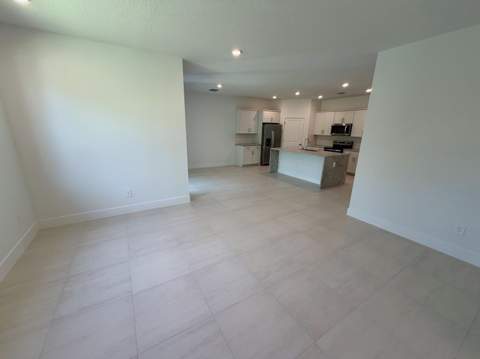 6570 SE Park Trace Drive, Stuart FL - photo 10 of 17