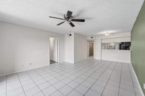 10501 W Broward Boulevard #405, Plantation FL - photo 6 of 38