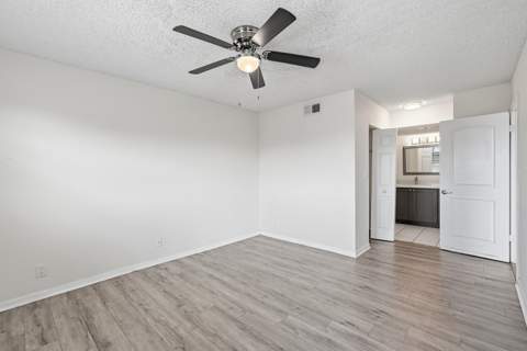 10501 W Broward Boulevard #405, Plantation FL - photo 14 of 38