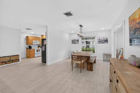 15 Holly Drive, Boynton Beach FL - photo 12 of 84