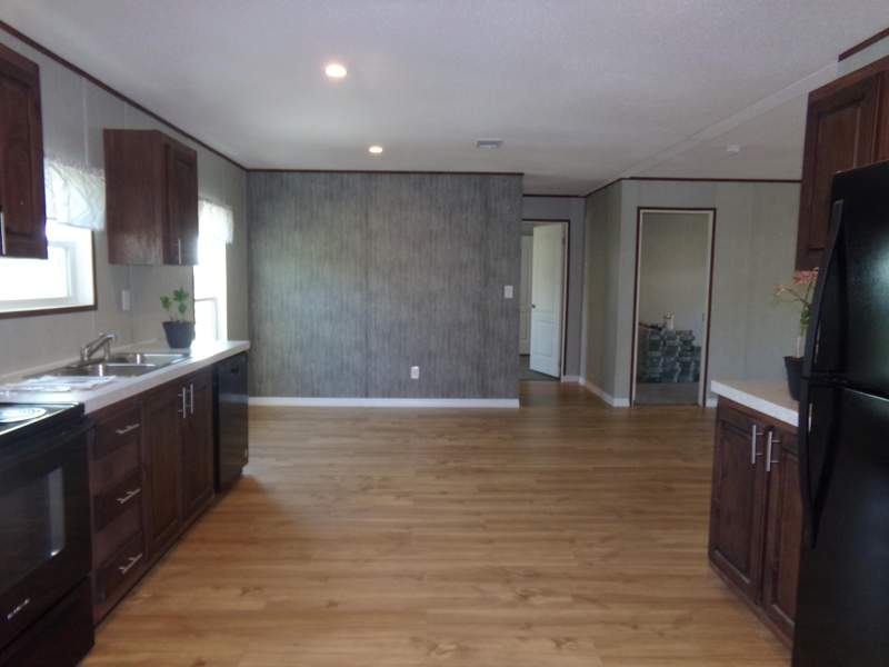 3 bedroom Manufactured Home at 1006 Andros Bay, Jamaica Bay Mobile Home Co Op, Boynton Beach — photo 3