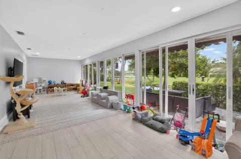 15 Holly Drive, Boynton Beach FL - photo 21 of 84
