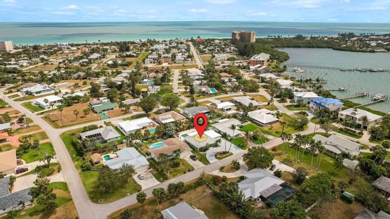 3 bedroom Single Family Residence at 608 Malabar Avenue, Thumb Point Subdivision, Fort Pierce — photo 3