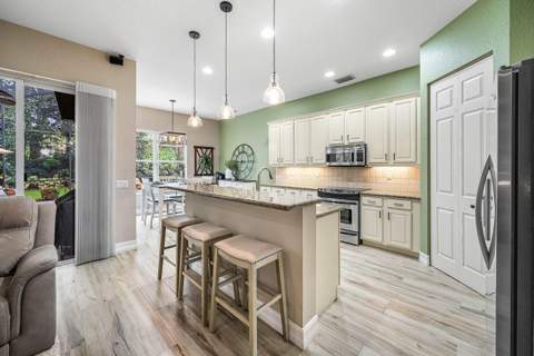 8564 Breezy Oak Way, Boynton Beach FL - photo 13 of 64