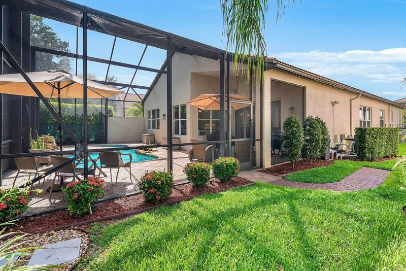 4 bedroom Single Family Residence at 8564 Breezy Oak Way, Canyon Lakes, Boynton Beach — photo 3