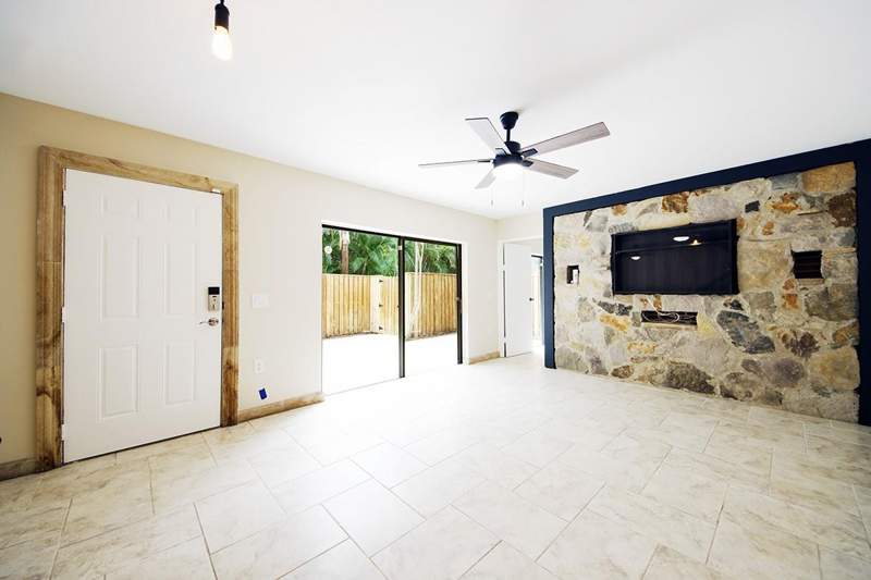 3 bedroom Condominium at 1700 Embassy Drive #Apt 402, Embassy Park Condo, West Palm Beach — photo 2
