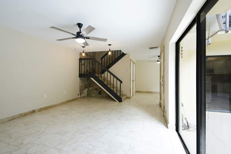 3 bedroom Condominium at 1700 Embassy Drive #Apt 402, Embassy Park Condo, West Palm Beach — photo 5