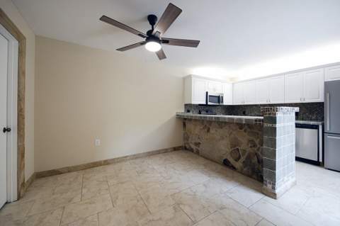 1700 Embassy Drive #Apt 402, West Palm Beach FL - photo 10 of 38