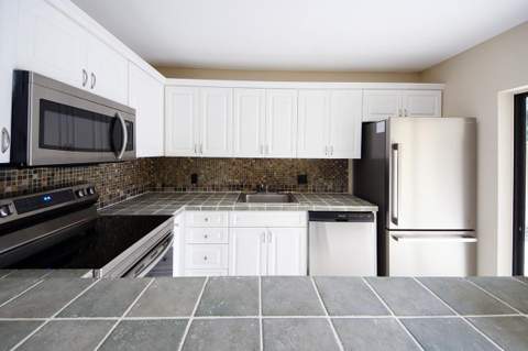 1700 Embassy Drive #Apt 402, West Palm Beach FL - photo 12 of 38
