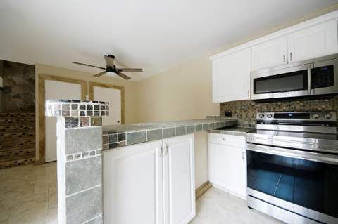 1700 Embassy Drive #Apt 402, West Palm Beach FL - photo 15 of 38