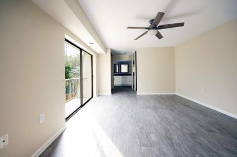 1700 Embassy Drive #Apt 402, West Palm Beach FL - photo 17 of 38