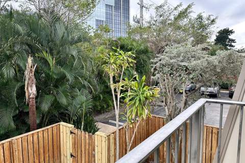 1700 Embassy Drive #Apt 402, West Palm Beach FL - photo 24 of 38
