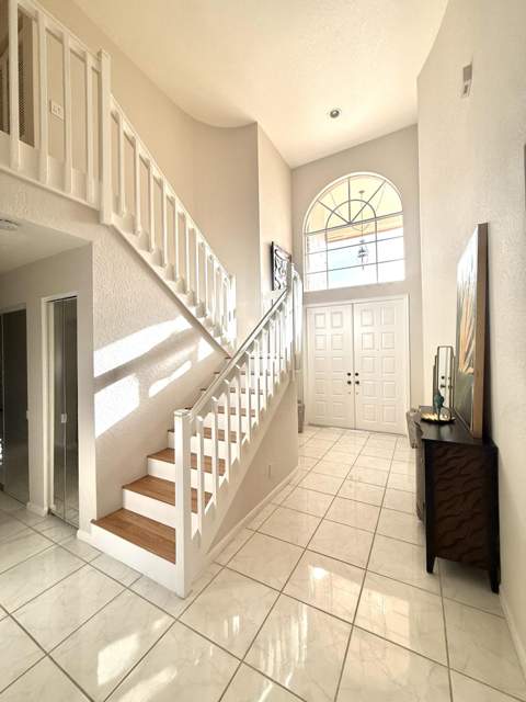9392 Cascade Court, Boynton Beach FL - photo 9 of 77