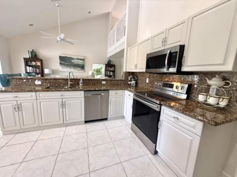 9392 Cascade Court, Boynton Beach FL - photo 19 of 77