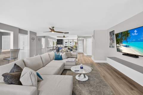 104 Half Moon Circle #D2, Hypoluxo FL - photo 8 of 64