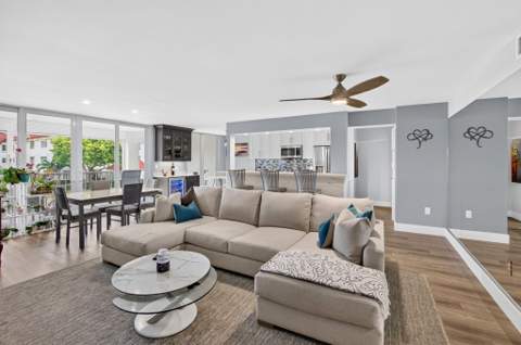 104 Half Moon Circle #D2, Hypoluxo FL - photo 10 of 64
