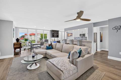 104 Half Moon Circle #D2, Hypoluxo FL - photo 11 of 64