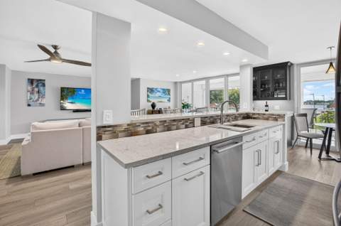 104 Half Moon Circle #D2, Hypoluxo FL - photo 13 of 64