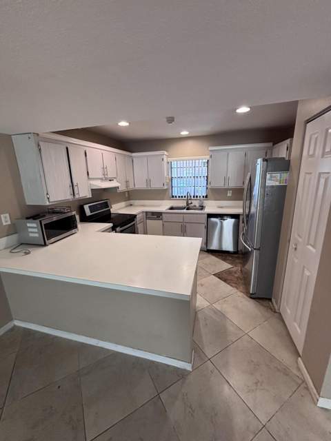 113 NW 115th Terrace, Plantation FL - photo 8 of 21
