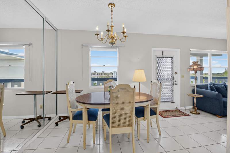 2 bedroom Condominium at 4022 Lincoln B, Lincoln/ Century Village, Boca Raton — photo 5