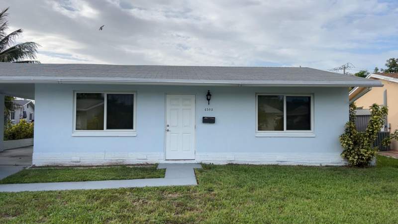 2 bedroom Single Family Residence at 4503 NW 47th Court, Mainlands Of Tamarac Lakes, Tamarac — photo 2