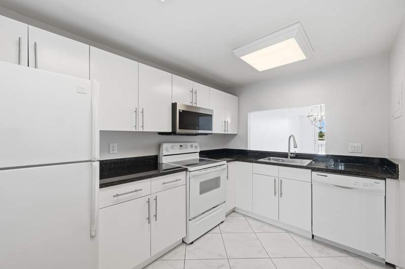 2 bedroom Condominium at 777 S Federal Highway #G206, Island Club One Condo, Pompano Beach — photo 5