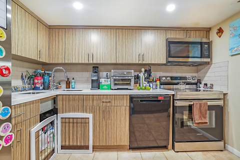 4801 NW 2nd Avenue #105, Boca Raton FL - photo 10 of 23